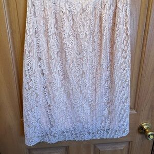 Women’s Lace Pleated Skirt - Light Pink